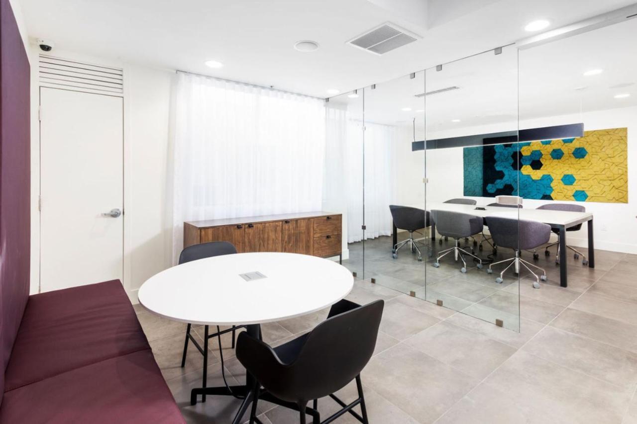 N Hollywood 1br W Pool Gym Nr Shops Lax-529 *